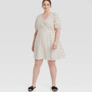 Balloon Short Sleeve Mini Wrap
Dress - A New Day ™ Cream/Black
Polka Dots XXL